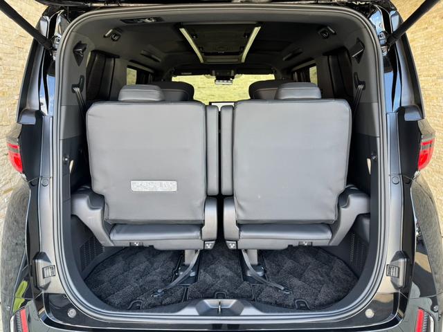 ヴェルファイア Ｚ　プレミア　モデリスタフルエアロ　黒レザー　トヨタチームメイト　左右独立ムーンルーフ　１３．２型フリップ　パノラミックビューモニタ　デジタルインナミラー　ＨＵＤ　メモリーシート　純正１９インチＡＷ　ＥＴＣ２．０（15枚目）