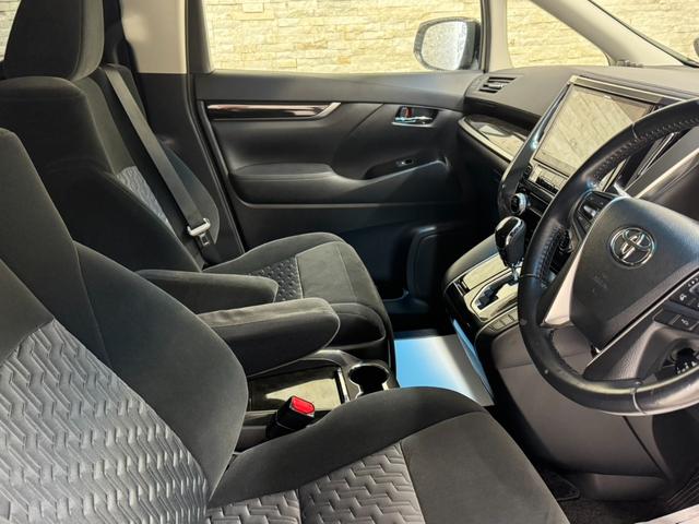 アルファード ２．５Ｓ　Ａパッケージ　ＡＬＰＩＮＥ１０インチナビ　ＡＬＰＩＮＥ１２．８インチ後席モニター　フルセグ　Ｂカメラ　Ｂｌｕｅｔｏｏｔｈ　ＥＴＣ　アダプティブクルコン　純正１８インチＡＷ　両側電動スライドドア　コーナーセンサー（8枚目）