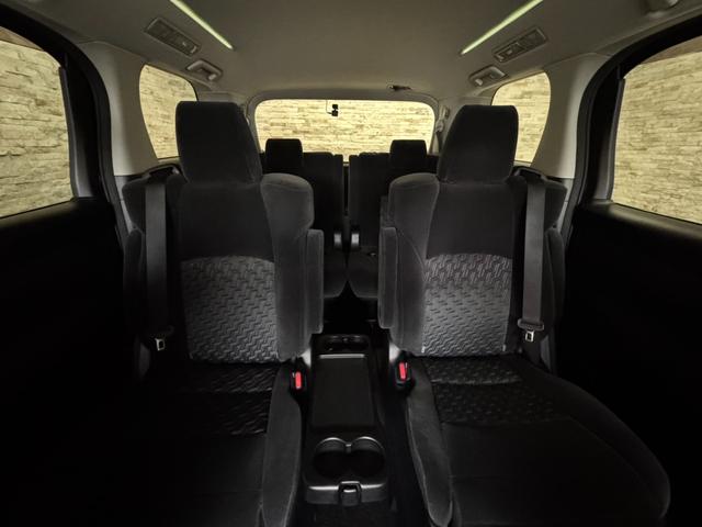 アルファード ２．５Ｓ　Ａパッケージ　ＡＬＰＩＮＥ１０インチナビ　ＡＬＰＩＮＥ１２．８インチ後席モニター　フルセグ　Ｂカメラ　Ｂｌｕｅｔｏｏｔｈ　ＥＴＣ　アダプティブクルコン　純正１８インチＡＷ　両側電動スライドドア　コーナーセンサー（14枚目）