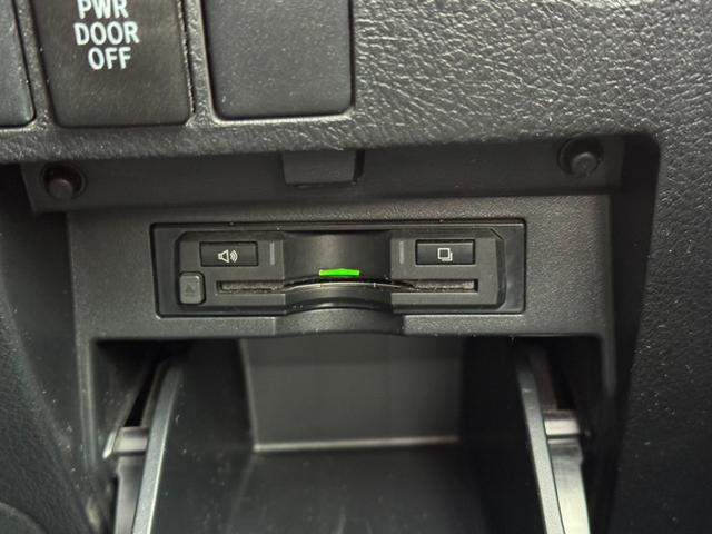 アルファード ２．５Ｓ　Ａパッケージ　ＡＬＰＩＮＥ１０インチナビ　ＡＬＰＩＮＥ１２．８インチ後席モニター　フルセグ　Ｂカメラ　Ｂｌｕｅｔｏｏｔｈ　ＥＴＣ　アダプティブクルコン　純正１８インチＡＷ　両側電動スライドドア　コーナーセンサー（31枚目）