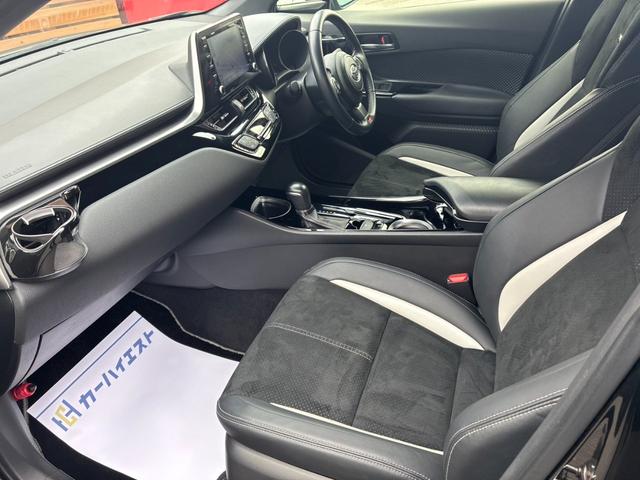 Ｃ－ＨＲ Ｓ　ＧＲスポーツ　８インチナビ　Ｂｌｕｅｔｏｏｔｈ接続　パノラミックビューモニター　ＥＴＣ　シートヒーター　アダプティブクルコン　オートハイビーム　ＬＥＤヘッドライト　ハーフレザーシート　純正１９インチＡＷ　ドラレコ（9枚目）