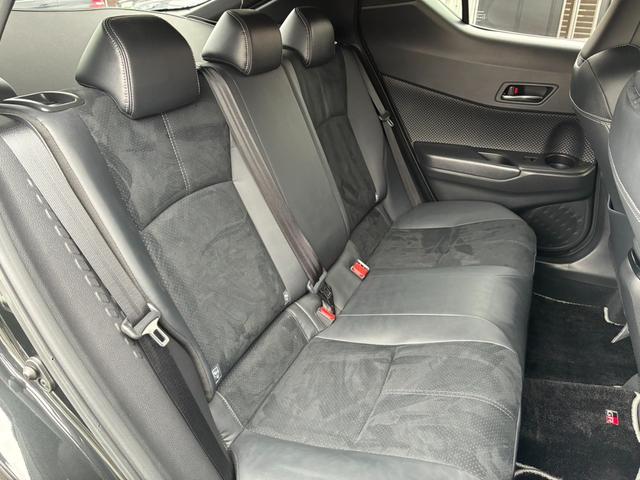 Ｃ－ＨＲ Ｓ　ＧＲスポーツ　８インチナビ　Ｂｌｕｅｔｏｏｔｈ接続　パノラミックビューモニター　ＥＴＣ　シートヒーター　アダプティブクルコン　オートハイビーム　ＬＥＤヘッドライト　ハーフレザーシート　純正１９インチＡＷ　ドラレコ（10枚目）