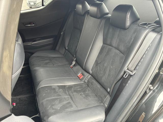 Ｃ－ＨＲ Ｓ　ＧＲスポーツ　８インチナビ　Ｂｌｕｅｔｏｏｔｈ接続　パノラミックビューモニター　ＥＴＣ　シートヒーター　アダプティブクルコン　オートハイビーム　ＬＥＤヘッドライト　ハーフレザーシート　純正１９インチＡＷ　ドラレコ（11枚目）