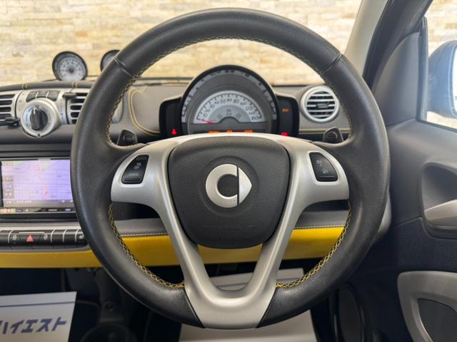 スマートフォーツークーペ mhdエディション シティフレーム パノラミックカラスルーフ カロッツェリアナビ TV バックモニター クルーズコントロール ドラレコ前後 シートヒーター 15インチAW 純正AW有 ETC パドルシフト 禁煙車(15枚目)