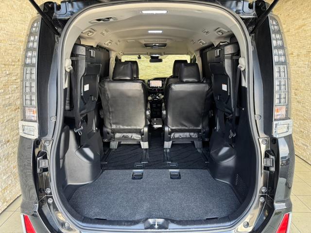 ヴォクシー ＺＳ　煌ＩＩ　ＡＬＰＩＮＥ１０インチナビ　ＡＬＰＩＮＥフリップダウンモニター　両側電動スライドドア　フルセグＴＶ　バックモニタ　衝突被害軽減ブレーキ　レーンキープアシスト　オートハイビーム　ＥＴＣ　プッシュスタート（16枚目）