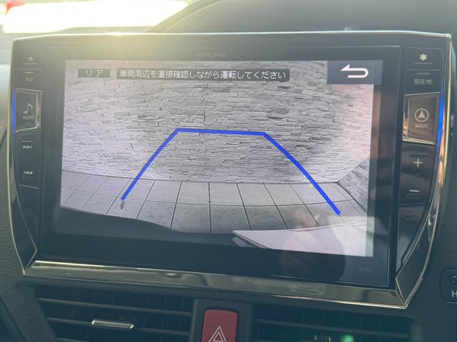 ヴォクシー ＺＳ　煌ＩＩ　ＡＬＰＩＮＥ１０インチナビ　ＡＬＰＩＮＥフリップダウンモニター　両側電動スライドドア　フルセグＴＶ　バックモニタ　衝突被害軽減ブレーキ　レーンキープアシスト　オートハイビーム　ＥＴＣ　プッシュスタート（24枚目）