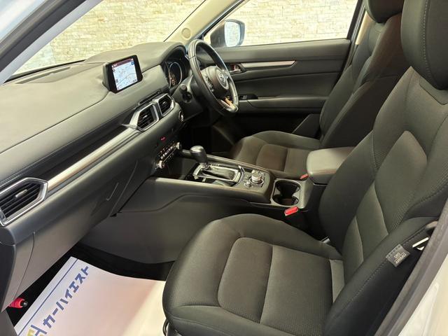 ＣＸ－５ ＸＤ　プロアクティブ　４ＷＤ　ナビ　ＴＶ　全方位カメ　Ｂｌｕｅｔｏｏｔｈ　純正１７インチＡＷ　ＥＴＣ　ＨＵＤ　ＢＳＭ　シートヒーター　アダプティブクルコン　メモリ付Ｐシート　ステアリングヒーター　Ｐバックドア　レーンキープ（9枚目）