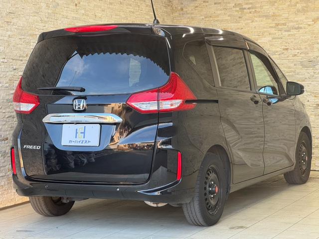 フリード Ｇ・ホンダセンシング　９インチプレミアムナビ　フルセグ　Ｂｌｕｅｔｏｏｔｈ接続　バックカメラ　ＥＴＣ　アダプティブクルコン　レーンキープ　シートヒーター　両側電動スライドドア　ＬＥＤヘッド　スマートキー　プッシュスタート（3枚目）