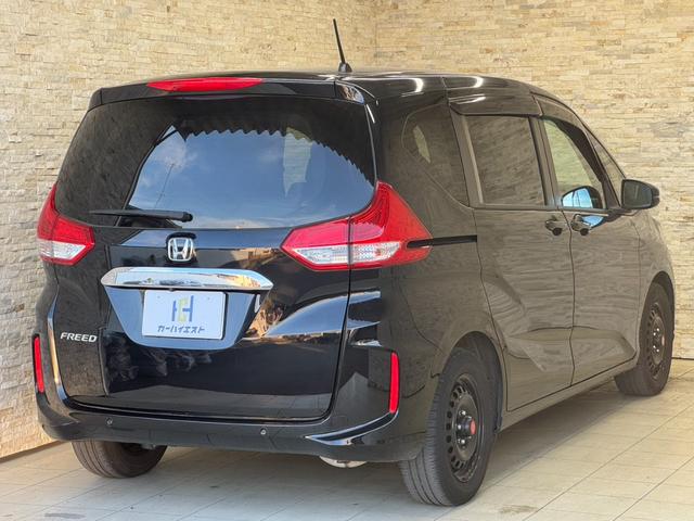 フリード Ｇ・ホンダセンシング　９インチプレミアムナビ　フルセグ　Ｂｌｕｅｔｏｏｔｈ接続　バックカメラ　ＥＴＣ　アダプティブクルコン　レーンキープ　シートヒーター　両側電動スライドドア　ＬＥＤヘッド　スマートキー　プッシュスタート（4枚目）