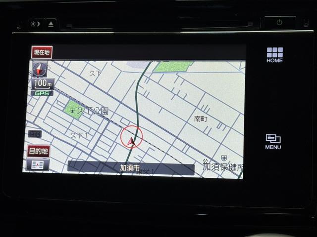 オデッセイ アブソルート　７インチワイドインターナビ　９インチワイドフリップダウン　フルセグ　Ｂｌｕｅｔｏｏｔｈ接続　Ｂカメ　両側スライド片側Ｐスライド　クルコン　ＥＴＣ　ハーフレザー　ＬＥＤヘッド　純正１７インチＡＷ（18枚目）