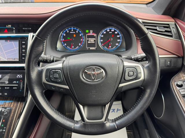 ハリアー エレガンス　フルエアロ　ディーラーナビ　フルセグ　Ｂｌｕｅｔｏｏｔｈ接続　バックカメラ　ＥＴＣ　ハーフレザーシート　パワーシート　ＬＥＤヘッド　オートライト　純正１７インチＡＷ　スマートキー　プッシュスタート（17枚目）