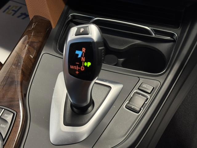 ３シリーズ ３２０ｄ　ラグジュアリー　純正ナビ　Ｂｌｕｅｔｏｏｔｈ接続　バックカメラ　メモリ付きパワーシート　ブラウンレザーシート　ＥＴＣ　クルーズコントロール　レーンキープ　ディスチャージドランプ　オートライト　純正１７インチＡＷ（21枚目）