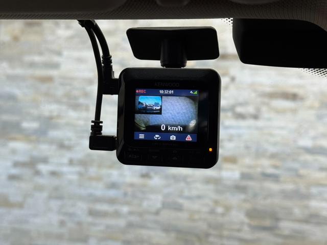 ３シリーズ ３２０ｄ　ラグジュアリー　純正ナビ　Ｂｌｕｅｔｏｏｔｈ接続　バックカメラ　メモリ付きパワーシート　ブラウンレザーシート　ＥＴＣ　クルーズコントロール　レーンキープ　ディスチャージドランプ　オートライト　純正１７インチＡＷ（31枚目）