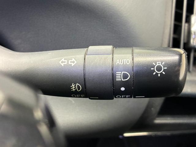 プリウスアルファ Ｓツーリングセレクション・Ｇ’ｓ　純正８インチナビ　フルセグ　Ｂｌｕｅｔｏｏｔｈ接続　Ｂカメラ　ハーフレザーシート　クルーズコントロール　ＥＴＣ　ディスチャージドランプ　オートライト　社外１６インチＡＷ　スマートキー　プッシュスタート（26枚目）