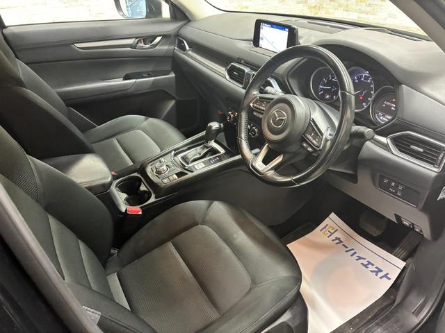 ＣＸ－５ ２０Ｓ　プロアクティブ　純正ナビ　フルセグＴＶ　Ｂカメ　Ｂｌｕｅｔｏｏｔｈ　ＥＴＣ　純正１９インチＡＷ　ＨＵＤ　アダプティブクルコン　レーンキープ　コーナーセンサー　ドラレコ　オートライト　アイドリングストップ　ＬＥＤヘッド（8枚目）