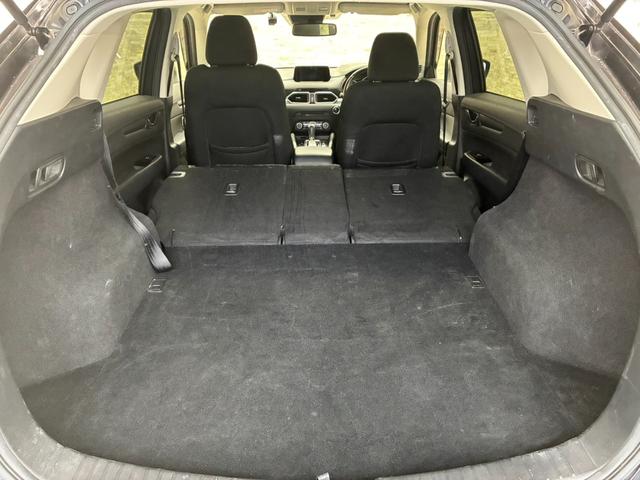 ＣＸ－５ ２０Ｓ　プロアクティブ　純正ナビ　フルセグＴＶ　Ｂカメ　Ｂｌｕｅｔｏｏｔｈ　ＥＴＣ　純正１９インチＡＷ　ＨＵＤ　アダプティブクルコン　レーンキープ　コーナーセンサー　ドラレコ　オートライト　アイドリングストップ　ＬＥＤヘッド（13枚目）