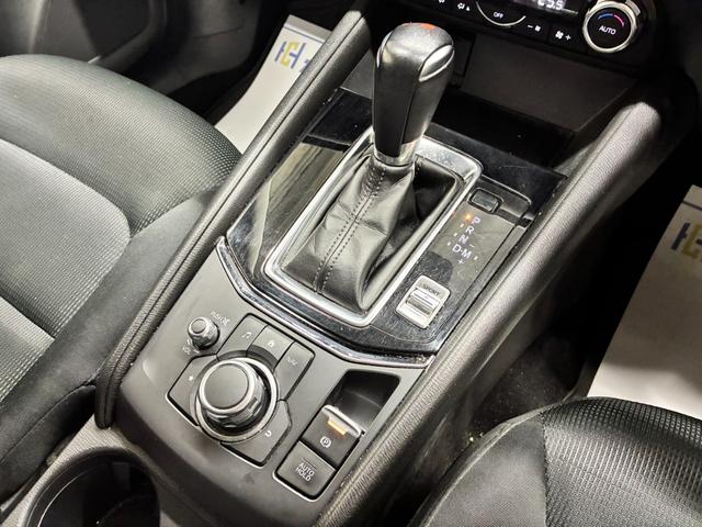 ＣＸ－５ ２０Ｓ　プロアクティブ　純正ナビ　フルセグＴＶ　Ｂカメ　Ｂｌｕｅｔｏｏｔｈ　ＥＴＣ　純正１９インチＡＷ　ＨＵＤ　アダプティブクルコン　レーンキープ　コーナーセンサー　ドラレコ　オートライト　アイドリングストップ　ＬＥＤヘッド（22枚目）