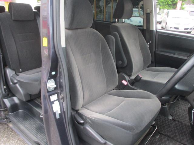 ノア Ｘ　左パワースライド　ＳＤナビ　ワンセグ　ＥＴＣ　Ｂカメラ　外アルミ　禁煙車　車検８年７月（15枚目）