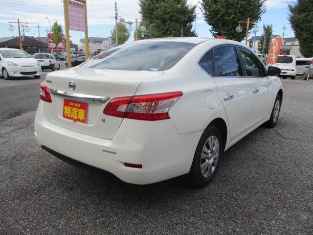 シルフィ Ｘ　ＳＤナビ　ワンセグ　ブルートゥース　プッシュスタート　ＥＴＣ　オートＡＣ　禁煙車　オートライト　ＥＣＯモード（4枚目）