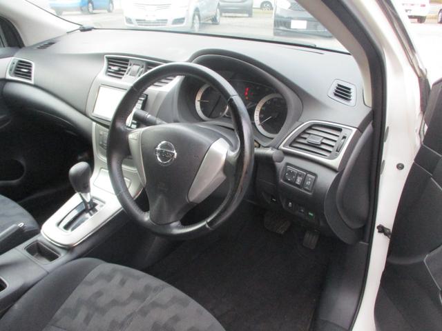 シルフィ Ｘ　ＳＤナビ　ワンセグ　ブルートゥース　プッシュスタート　ＥＴＣ　オートＡＣ　禁煙車　オートライト　ＥＣＯモード（8枚目）