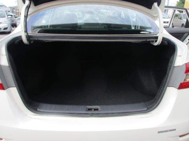 シルフィ Ｘ　ＳＤナビ　ワンセグ　ブルートゥース　プッシュスタート　ＥＴＣ　オートＡＣ　禁煙車　オートライト　ＥＣＯモード（20枚目）