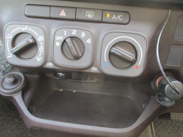 パッソ X クツロギ 1オーナー SDナビ ワンセグ Bカメラ ブルートゥース スマートキー ETC 前後ドライブレコーダー 禁煙車 アームレスト(11枚目)