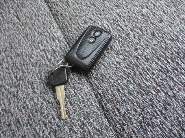 パッソ X クツロギ 1オーナー SDナビ ワンセグ Bカメラ ブルートゥース スマートキー ETC 前後ドライブレコーダー 禁煙車 アームレスト(15枚目)