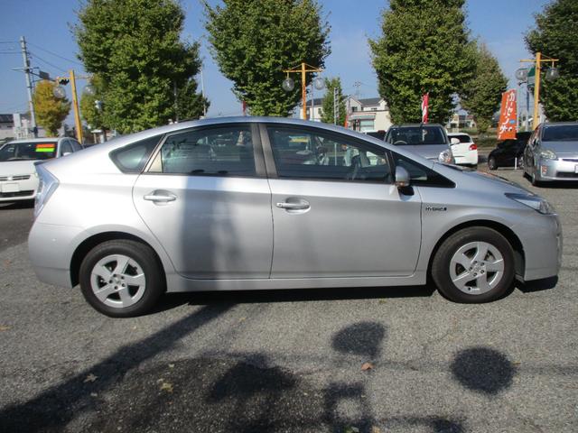 プリウス Ｌ　１オーナー　ＳＤナビ　ワンセグ　ＥＴＣ　前後ドライブレコーダー　プッシュスタート　オートライト　タイヤ９分山　カーテンＳＲＳ　禁煙車　ウインカーミラー　ｉ－ｓｔｏｐ（23枚目）