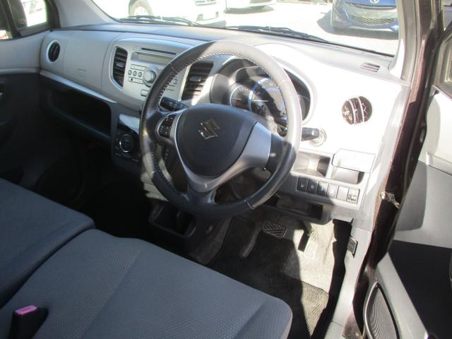 ワゴンＲ ＦＺ　ハイブリッド　１オーナー　ＣＤ　レーダーブレーキサポート　プッシュスタート　オートエアコン　ｉ－ｓｔｏｐ　オートライト　シートヒーター　禁煙車　スマートキー　アルミ（8枚目）