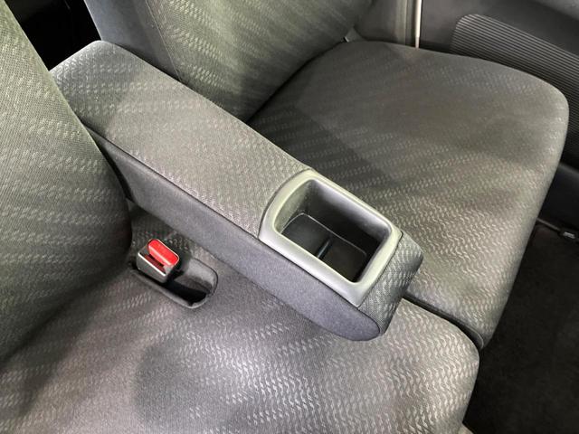 G SSパッケージ 禁煙車 純正ナビ 衝突軽減装置 両側電動スライドドア HIDヘッドライト オートライト Bluetooth再生 バックカメラ 横滑り防止装置 ETC プッシュスタート&スマートキー 電動格納ドアミラー(35枚目)