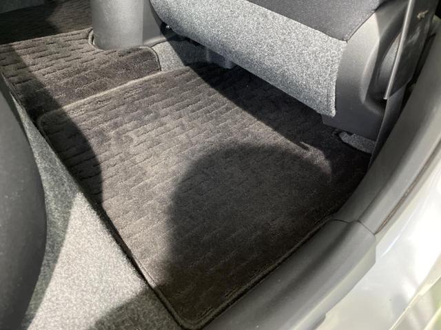X DIG-S 禁煙車 プッシュスタート&スマートキー 電動格納機能付ドアミラー ドアバイザー プライバシーガラス オートエアコン CDプレイヤー パワーウィンドウ パワーステアリング シートリフター バニティミラー(32枚目)
