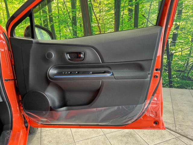 S 禁煙車 純正ナビ 横滑り防止装置 プッシュスタート&スマートキー オートライト バックカメラ Bluetooth再生 ドライブレコーダー ETC 電動格納ドアミラー オートエアコン プライバシーガラス(29枚目)