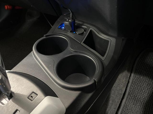 S 禁煙車 純正ナビ 横滑り防止装置 プッシュスタート&スマートキー オートライト バックカメラ Bluetooth再生 ドライブレコーダー ETC 電動格納ドアミラー オートエアコン プライバシーガラス(41枚目)