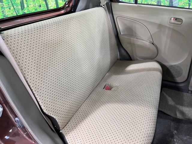 F 禁煙車 キーレスエントリー 運転席助手席エアバッグ パワーウィンドウ パワードアロック セキュリティーアラーム 14インチアルミホイール エアコン 純正オーディオ CDプレイヤー(10枚目)