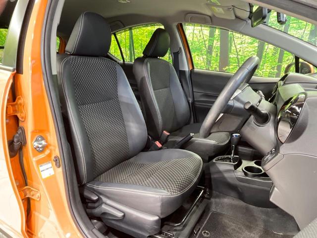 X-アーバン 禁煙車 純正ナビ 横滑り防止装置 Bluetooth再生 プッシュスタート&スマートキー オートライト オートエアコン 電動格納ドアミラー 合皮コンビシート バックカメラ ドライブレコーダー ETC(9枚目)