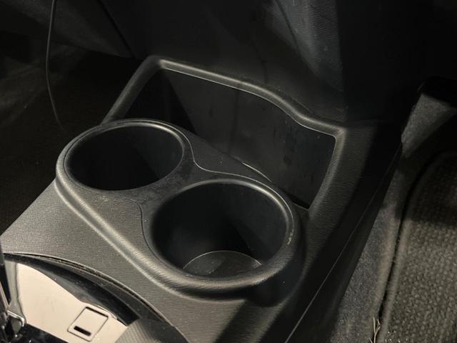 X-アーバン 禁煙車 純正ナビ 横滑り防止装置 Bluetooth再生 プッシュスタート&スマートキー オートライト オートエアコン 電動格納ドアミラー 合皮コンビシート バックカメラ ドライブレコーダー ETC(43枚目)