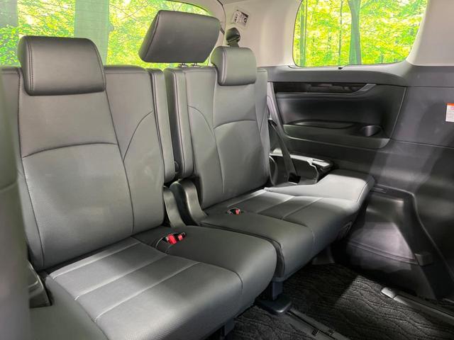 2.5S Cパッケージ 禁煙車 サンルーフ 純正9インチナビ フリップダウンモニター セーフティセンス レーダークルーズ 三眼LEDヘッド&フォグ オートハイビーム 両側電動スライドドア パワーバックドア 純正18インチAW(11枚目)