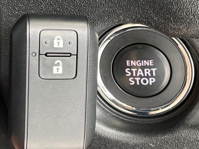XC 4WD MT 禁煙車 クルーズコントロール LEDヘッドライト スマートキー オートライト オートエアコン 純正16インチアルミホイール 革巻きステアリング CD再生オーディオ 横滑防止装置(7枚目)