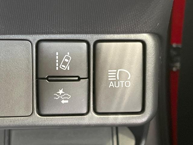 クロスオーバー 純正9型ナビ 禁煙車 衝突被害軽減装置 車線逸脱警報 LEDヘッドライト オートライト バックカメラ ビルトインETC Bluetooth機能 オートエアコン スマートキー プッシュスタート(4枚目)