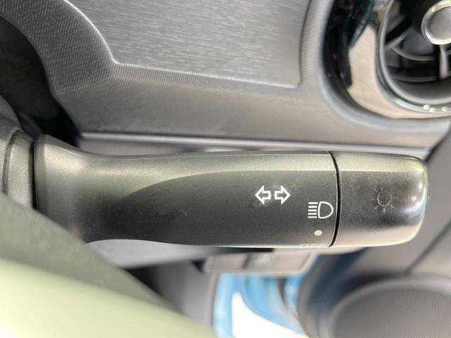 アクア Ｓ　禁煙車　純正ナビ　バックカメラ　Ｂｌｕｅｔｏｏｔｈ　ＤＶＤ　ＥＴＣ　横滑り防止装置　オートエアコン　電格ミラー　ＡＵＸ　ヘッドライトレベライザー　ドアバイザー　ステアリングスイッチ（36枚目）