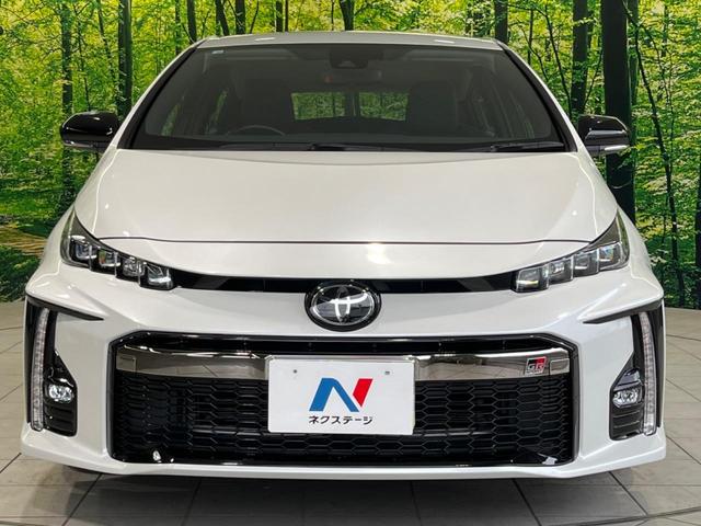 プリウスＰＨＶ Ｓナビパッケージ・ＧＲスポーツ　禁煙車　セーフティセンス　レーダークルーズ　純正ナビ　バックカメラ　ＥＴＣ　Ｂｌｕｅｔｏｏｔｈ　フルセグ　ＡＣ１００Ｖ電源　シートヒーター　ハーフレザーシート　ＬＥＤヘッド／フォグ　純正１８インチＡＷ（14枚目）
