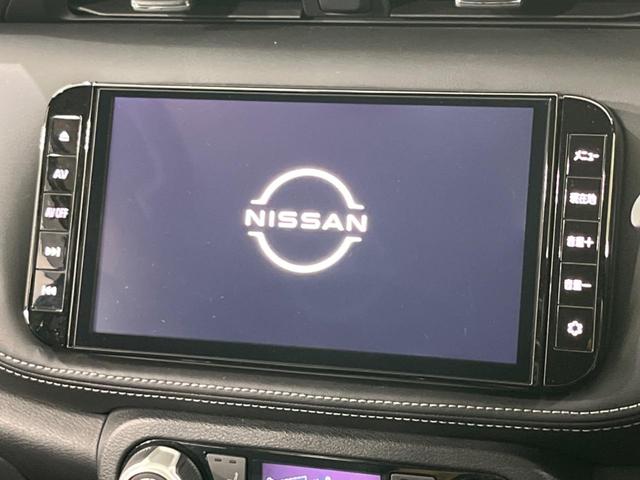 キックス Ｘ　全周囲カメラ　純正９型ナビ　プロパイロット　禁煙車　シートヒーター　スマートキー＆プッシュスタート　ＬＥＤヘッド＆フォグ　ルーフレール　ＥＴＣ　デジタルインナーミラー　オートライト　１７インチＡＷ（4枚目）