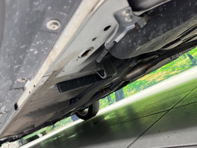キックス Ｘ　全周囲カメラ　純正９型ナビ　プロパイロット　禁煙車　シートヒーター　スマートキー＆プッシュスタート　ＬＥＤヘッド＆フォグ　ルーフレール　ＥＴＣ　デジタルインナーミラー　オートライト　１７インチＡＷ（21枚目）