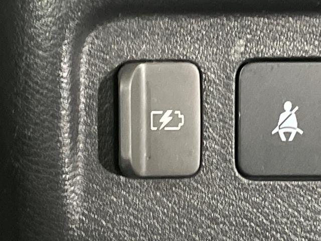 キックス Ｘ　全周囲カメラ　純正９型ナビ　プロパイロット　禁煙車　シートヒーター　スマートキー＆プッシュスタート　ＬＥＤヘッド＆フォグ　ルーフレール　ＥＴＣ　デジタルインナーミラー　オートライト　１７インチＡＷ（46枚目）