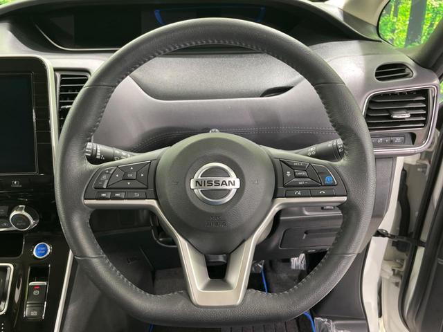 セレナ ｅ－パワー　ハイウェイスターＶ　純正１０型ナビ　両側電動ドア　後席モニター　全周囲カメラ　プロパイロット　ブラインドスポットモニター　衝突被害軽減システム　禁煙車　ドラレコ　コーナーセンサー　スマートキー　ＬＥＤヘッド　ＥＴＣ（12枚目）