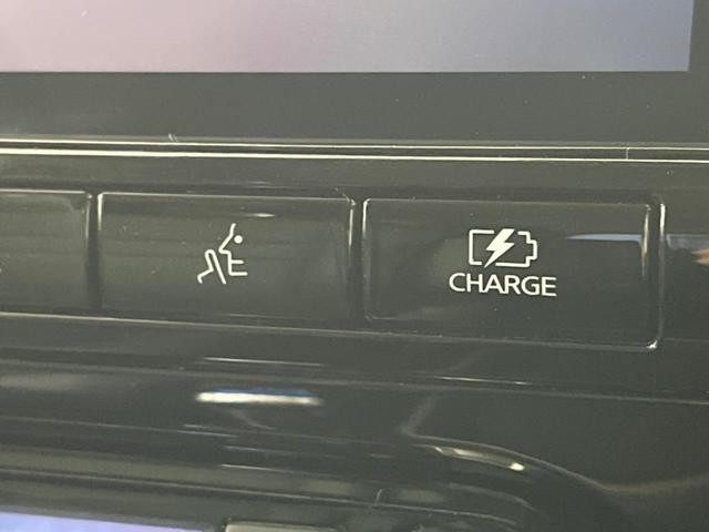 セレナ ｅ－パワー　ハイウェイスターＶ　純正１０型ナビ　両側電動ドア　後席モニター　全周囲カメラ　プロパイロット　ブラインドスポットモニター　衝突被害軽減システム　禁煙車　ドラレコ　コーナーセンサー　スマートキー　ＬＥＤヘッド　ＥＴＣ（51枚目）