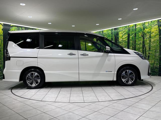 セレナ ｅ－パワー　ハイウェイスターＶ　純正１０型ナビ　両側電動ドア　後席モニター　全周囲カメラ　プロパイロット　ブラインドスポットモニター　衝突被害軽減システム　禁煙車　ドラレコ　コーナーセンサー　スマートキー　ＬＥＤヘッド　ＥＴＣ（58枚目）