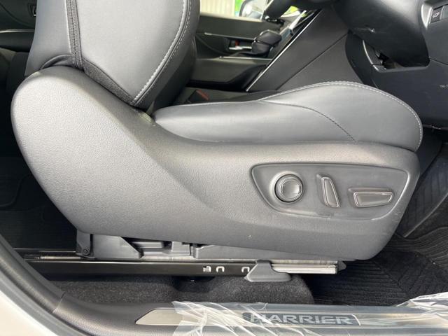 ハリアー Ｇ　純正１２型ディスプレイオーディオ　衝突軽減装置　禁煙車　レーダークルーズコントロール　電動リヤゲート　バックカメラ　ＥＴＣ２．０　ＬＥＤヘッド＆フォグ　プッシュスタート＆スマートキー　純正１８ＡＷ（41枚目）