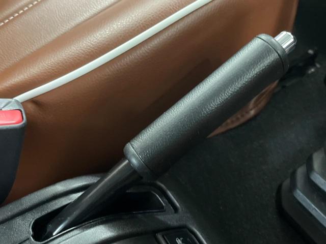 ジムニー XC 純正8型ナビ バックカメラ シートヒーター アイドリングストップ クルーズコントロール オートライト LEDヘッドライト 禁煙車 衝突被害軽減装置 純正16インチAW スマートキー&プッシュスタート(31枚目)