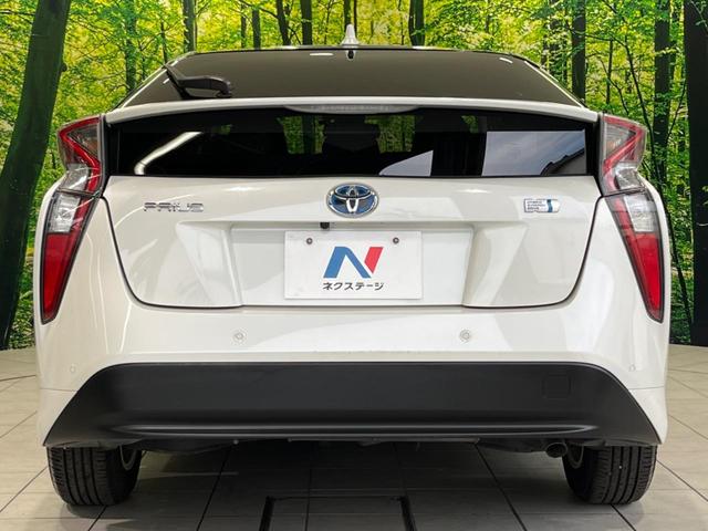 プリウス Ａプレミアム　純正９型ナビ　バックカメラ　１００Ｖ電源　パーキングアシスト　レーダークルーズコントロール　ブラインドスポットモニター　ドライブレコーダー　ＥＴＣ　ＬＥＤヘッド＆フォグ　前席シートヒーター（15枚目）